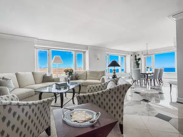 132 E Delaware PL #5506, Chicago, IL 60611