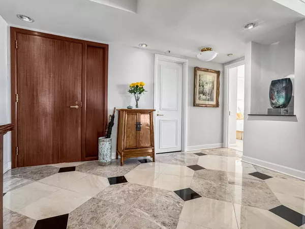 132 E Delaware PL #5506, Chicago, IL 60611