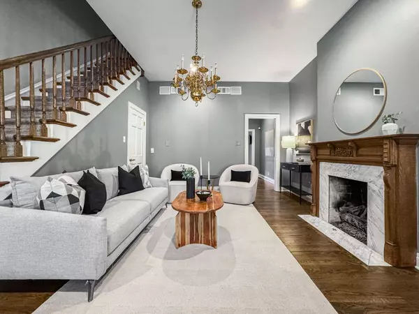 347 W Belden AVE, Chicago, IL 60614