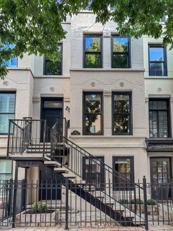 347 W Belden AVE, Chicago, IL 60614