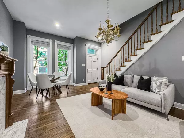 347 W Belden AVE, Chicago, IL 60614