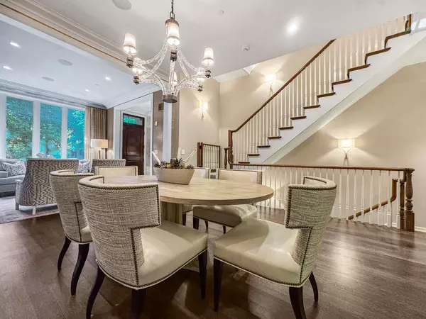 1637 N Burling ST, Chicago, IL 60614