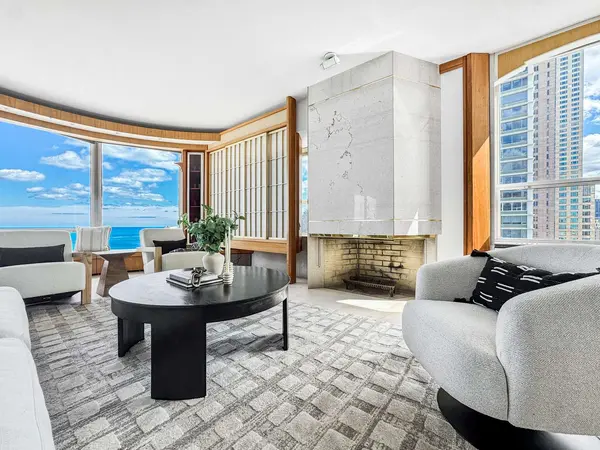 1040 N Lake Shore DR #37A, Chicago, IL 60611