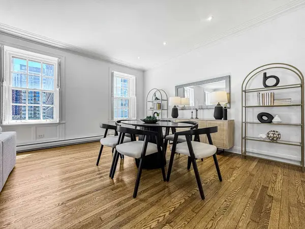 70 E Scott ST #605, Chicago, IL 60610
