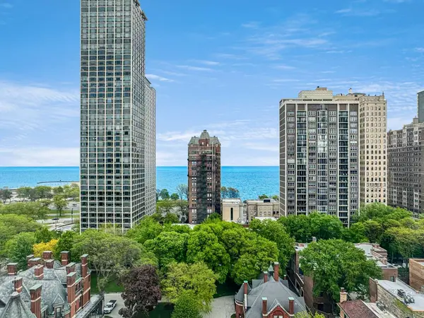1530 N State Pkwy #12-13, Chicago, IL 60610
