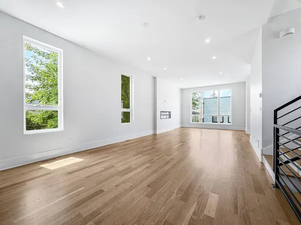 1728 N Sawyer AVE #Rear, Chicago, IL 60647