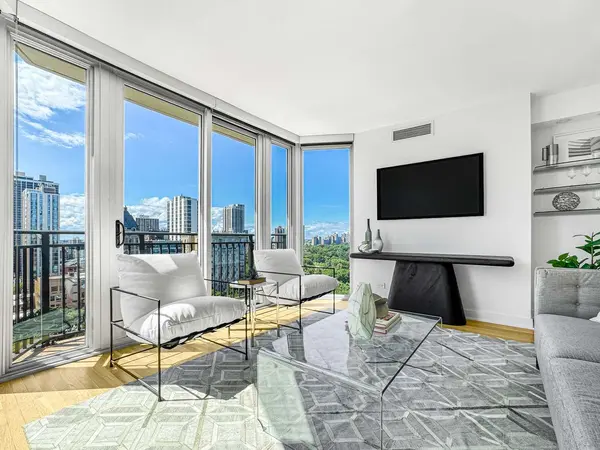 1515 N Astor ST #18B, Chicago, IL 60610