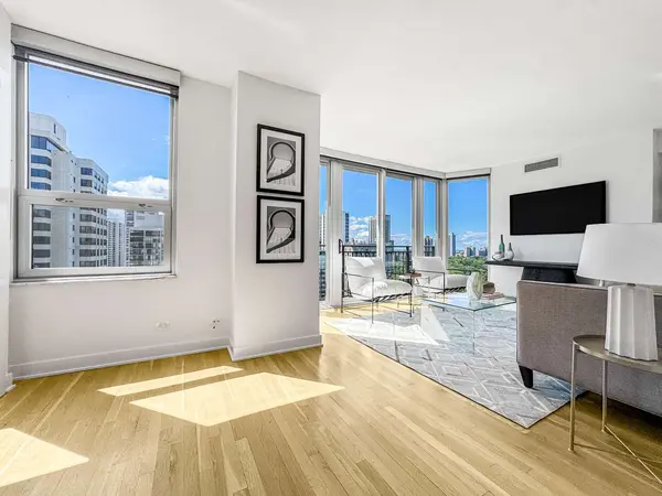 1515 N Astor ST #18B, Chicago, IL 60610