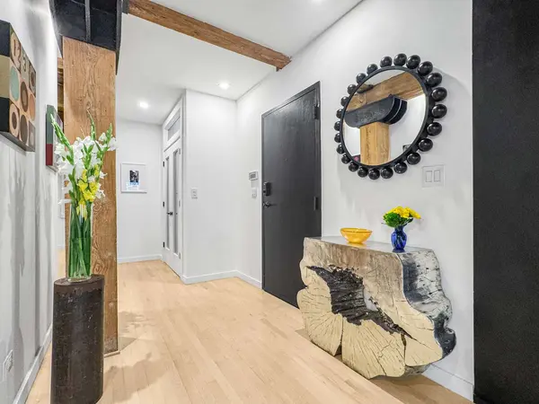 811 W Aldine AVE #6S, Chicago, IL 60657