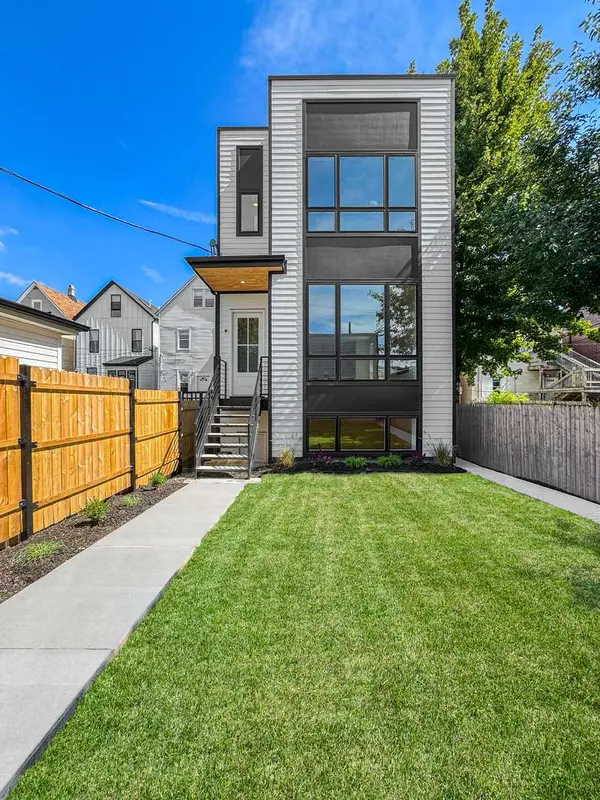 1728 N Sawyer AVE, Chicago, IL 60647