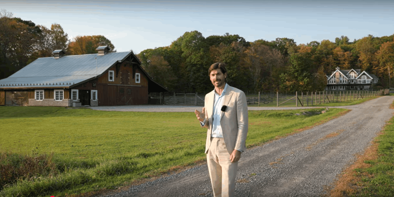 real estate agent presenting country house in Chelsea