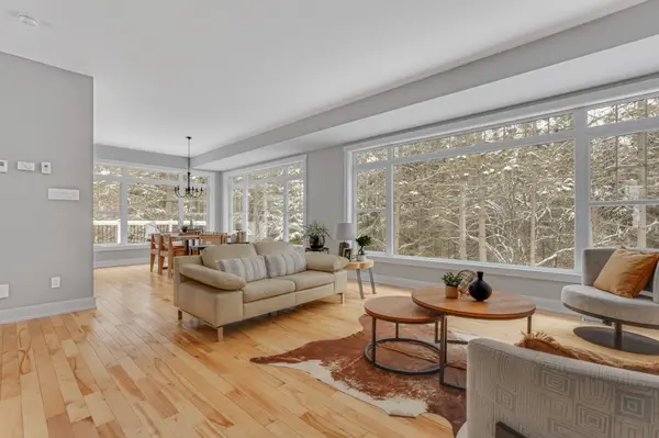 27 Ch. des Pommiers, Chelsea, QC J9B2M2