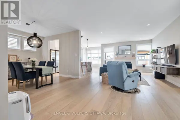 176 BALIKUN HEIGHTS, Ottawa, ON K2V0B6