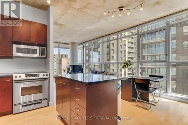 179 George ST #903, Ottawa, ON K1N1J8