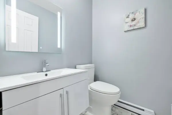 19 Rue du Cyclisme, Gatineau (hull), QC J8Z2S3