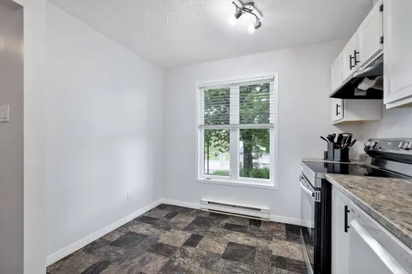 19 Rue du Cyclisme, Gatineau (hull), QC J8Z2S3