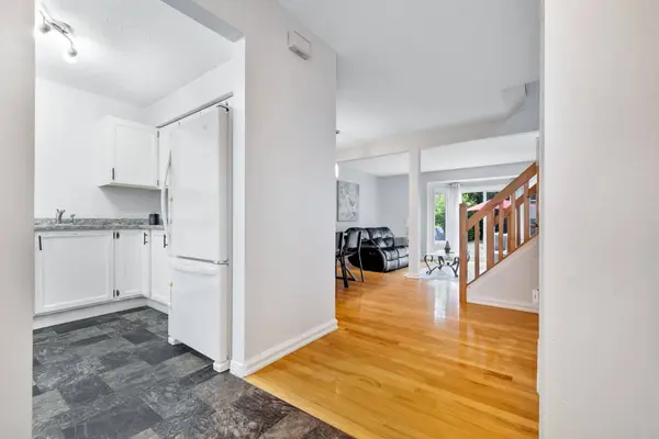 19 Rue du Cyclisme, Gatineau (hull), QC J8Z2S3