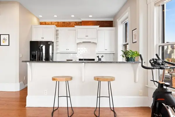 295 Beacon #72, Boston, MA 02116
