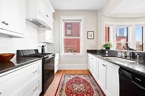 295 Beacon #72, Boston, MA 02116