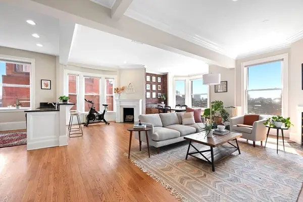 295 Beacon #72, Boston, MA 02116