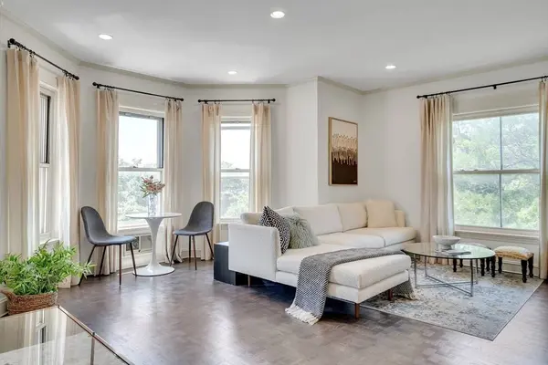 416 Commonwealth #316, Boston, MA 02215