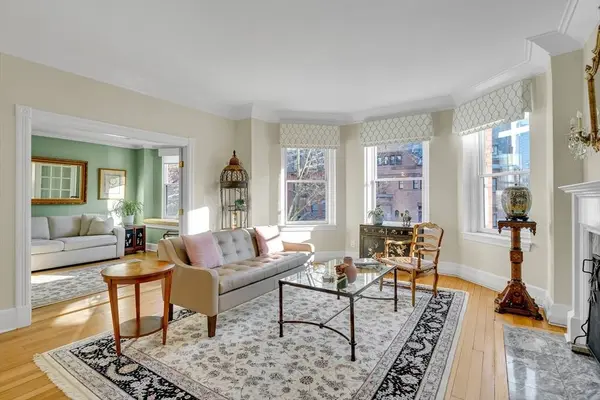 199 Marlborough #301, Boston, MA 02116