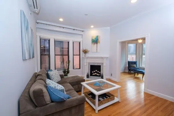 295 Beacon #32, Boston, MA 02116