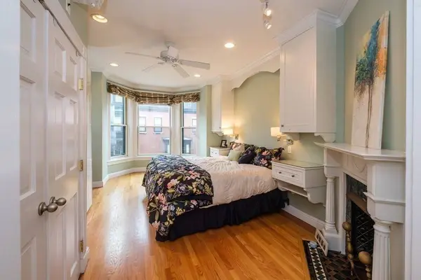 295 Beacon #32, Boston, MA 02116