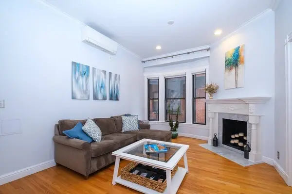 295 Beacon #32, Boston, MA 02116