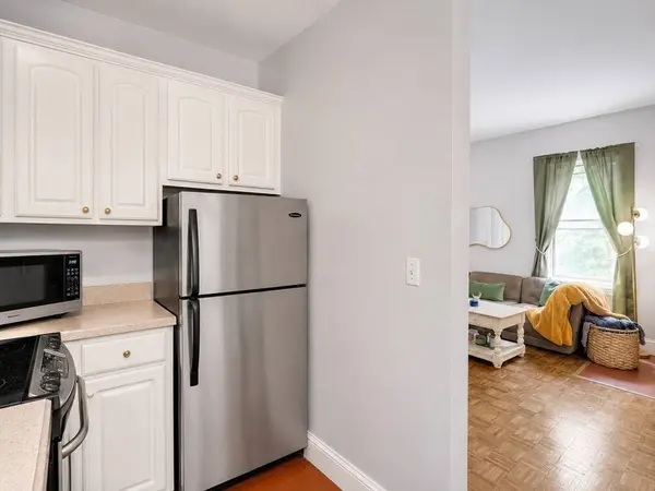 1010 Centre #5, Boston, MA 02130