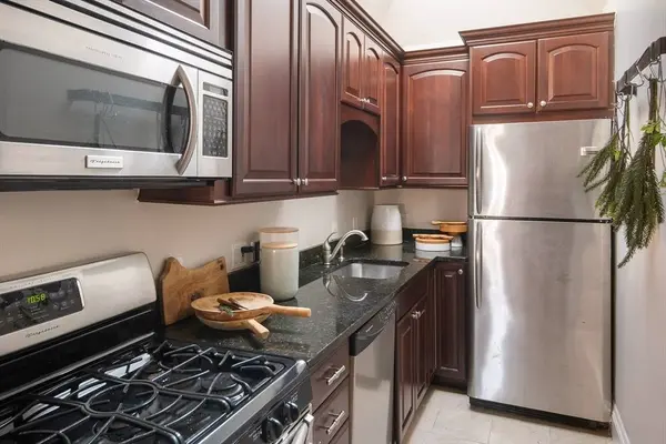 413 Beacon #5, Boston, MA 02115