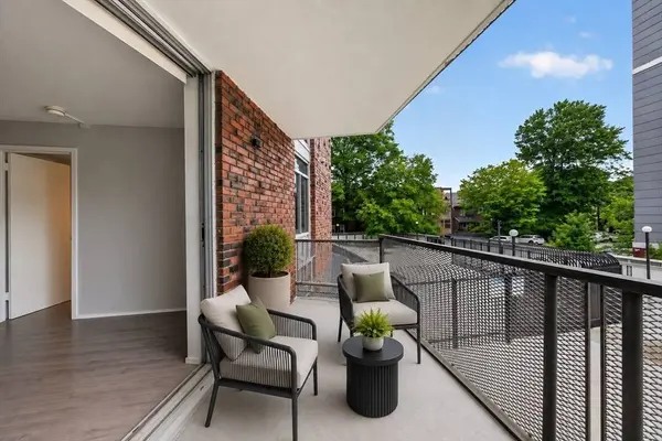 19 Winchester #208, Brookline, MA 02446