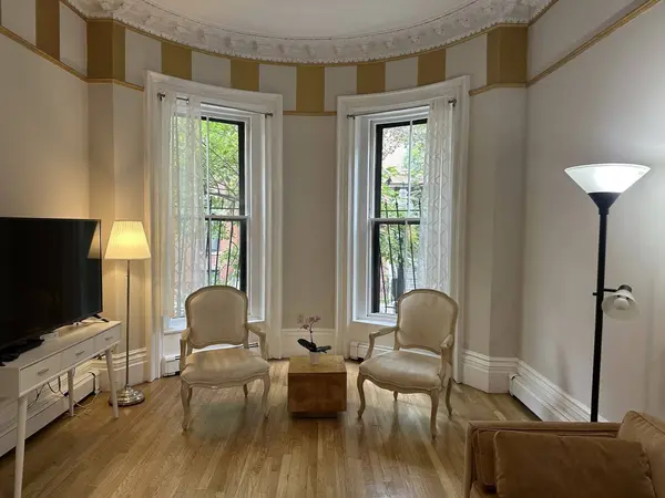 36 Upton #2, Boston, MA 02118