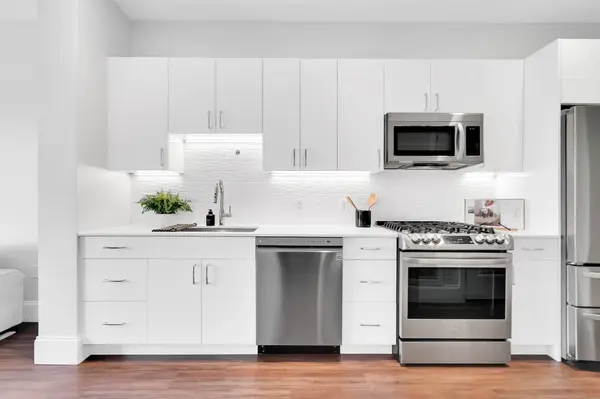 205 Maverick St #U308, Boston, MA 02128