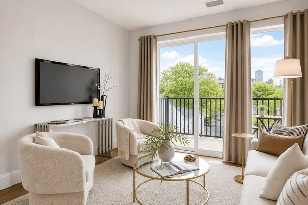 205 Maverick St #U308, Boston, MA 02128