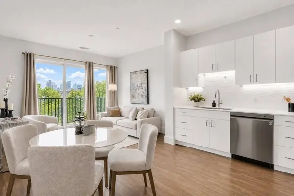 205 Maverick St #U308, Boston, MA 02128