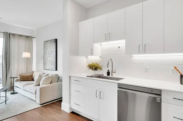 205 Maverick St #U308, Boston, MA 02128