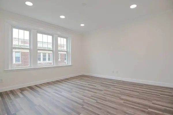 453 Washington #5, Brookline, MA 02446