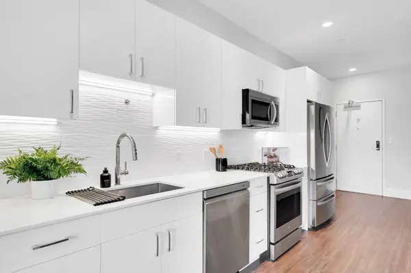 205 Maverick St #U308, Boston, MA 02128