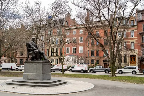 167 Commonwealth Ave #8, Boston, MA 02116