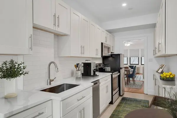 137 Englewood Ave #5, Boston, MA 02135