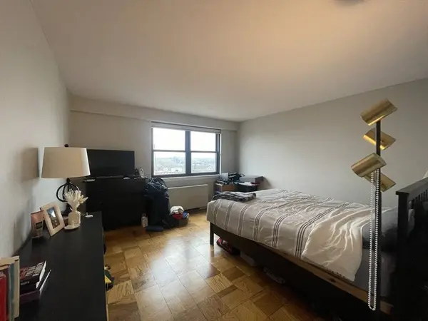 8 Whittier Place #23B, Boston, MA 02114