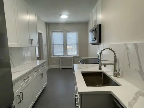 145 Englewood Ave #5, Boston, MA 02135