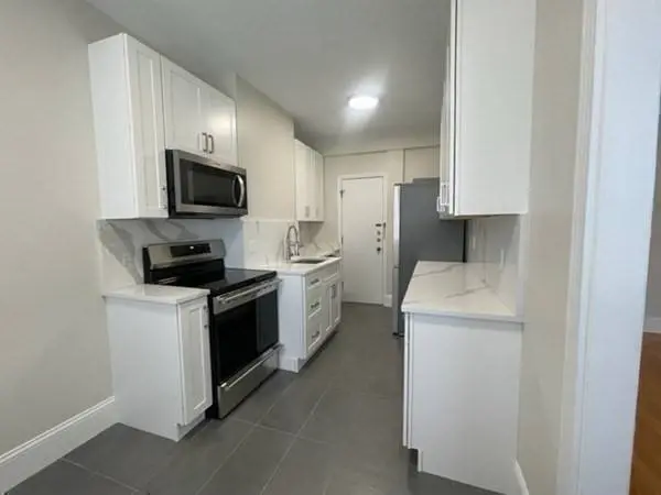 145 Englewood Ave #5, Boston, MA 02135