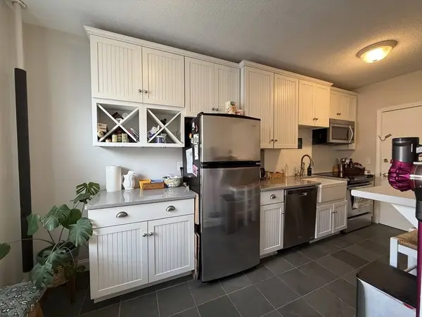 145 Englewood Ave #33, Boston, MA 02135