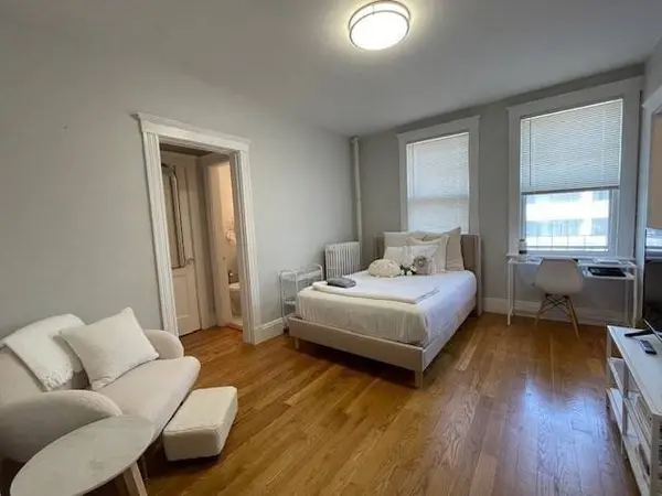 32 Sidlaw Rd #15, Boston, MA 02135