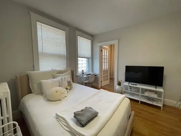 32 Sidlaw Rd #15, Boston, MA 02135