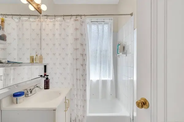141 Englewood Ave #23, Boston, MA 02135
