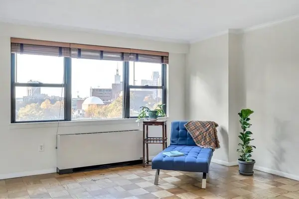 8 Whittier Place #4J, Boston, MA 02114