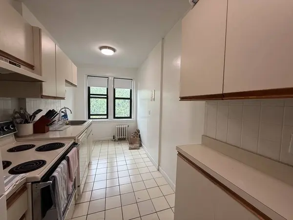 145 Englewood Ave #42, Boston, MA 02135